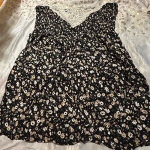 Multicolored Sleeveless Strapless Ruffled Blouse